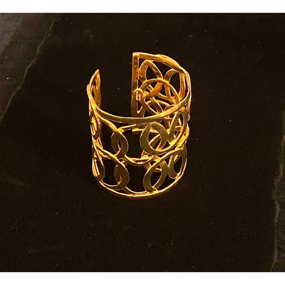 Vintage 90's - 2000's Kenneth Lane Gold Circles Cuff Bracelet - Picture 2 of 8